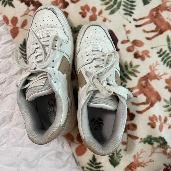 OFF WHITES size 39 - Picture 11 of 14